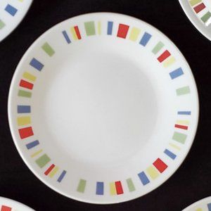 Corelle Sandwich/Salad/Dessert plate in the pattern Memphis